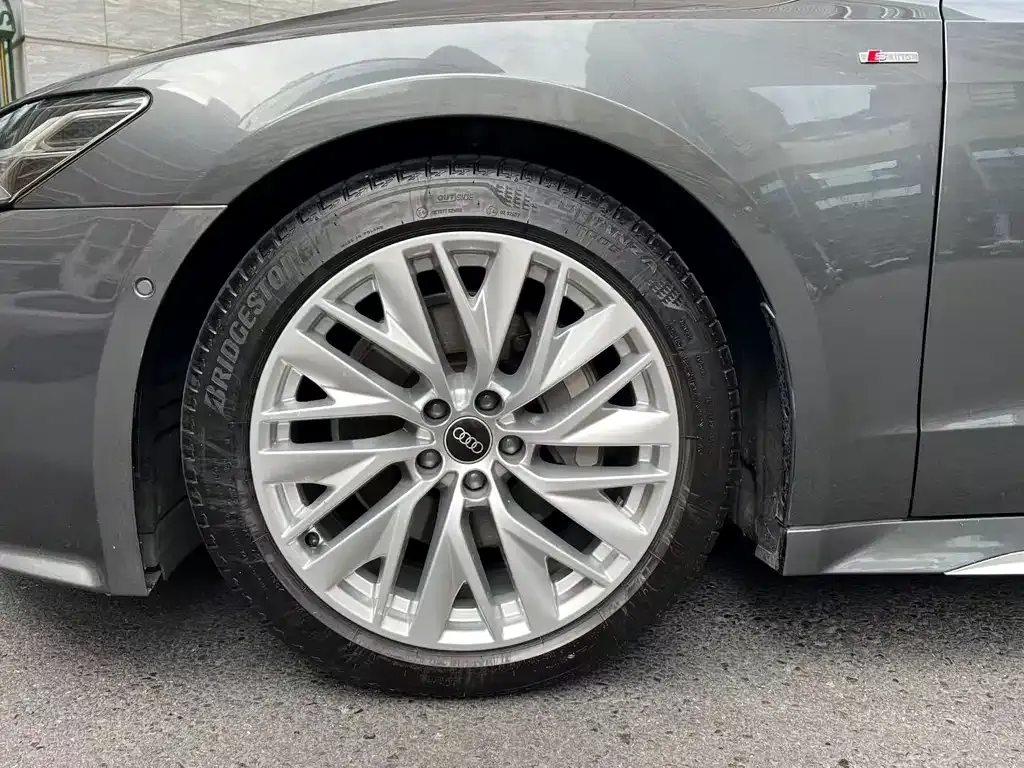 Audi A7 — фото 9