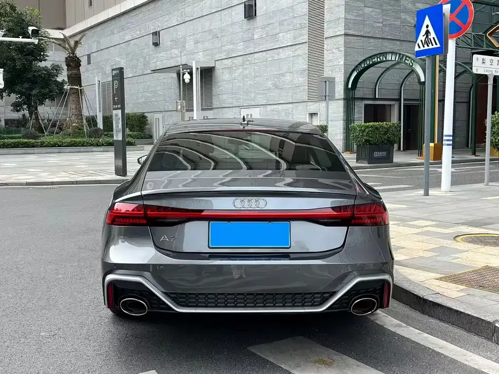 Audi A7 — фото 5