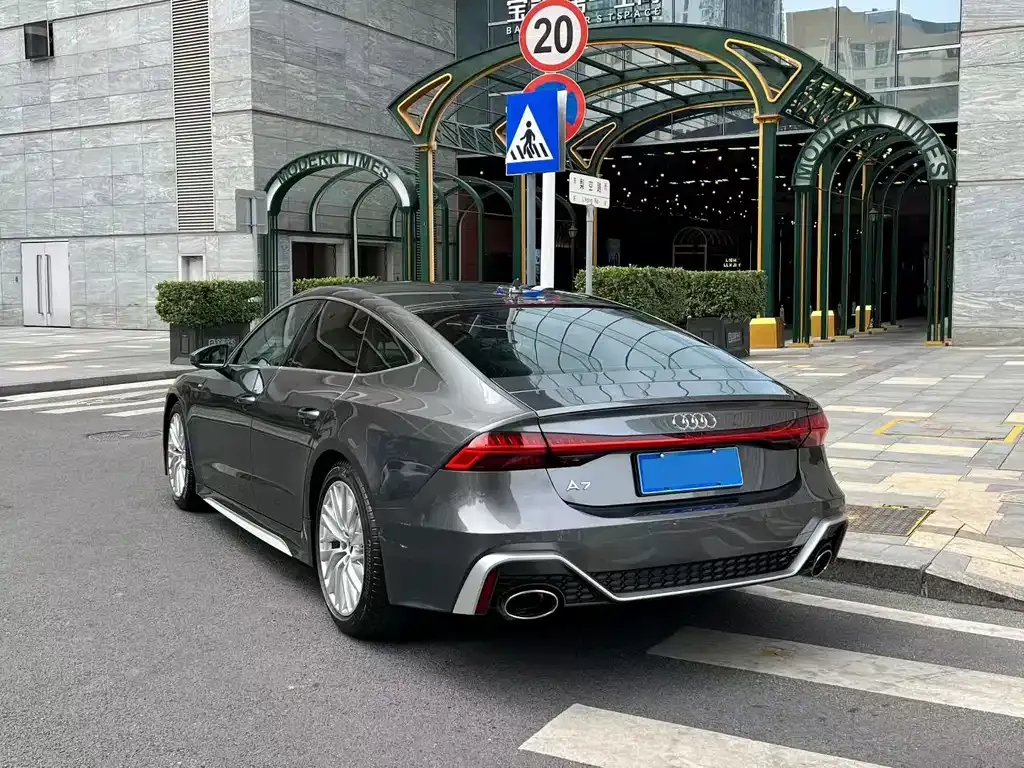 Audi A7 — фото 6