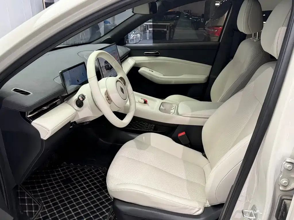 Baojun Yunhai 2025 из CN, фото 8