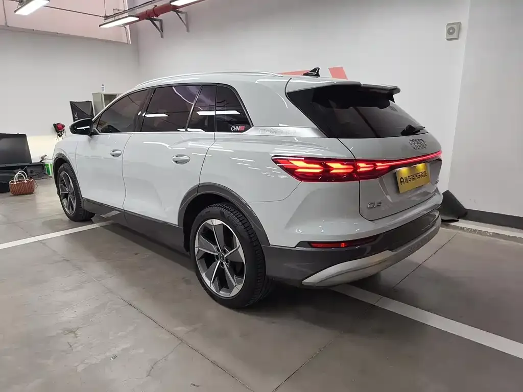 Audi Q5 e-tron 2022 из CN, фото 7