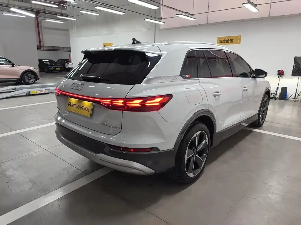 Audi Q5 e-tron 2022 из CN, фото 10