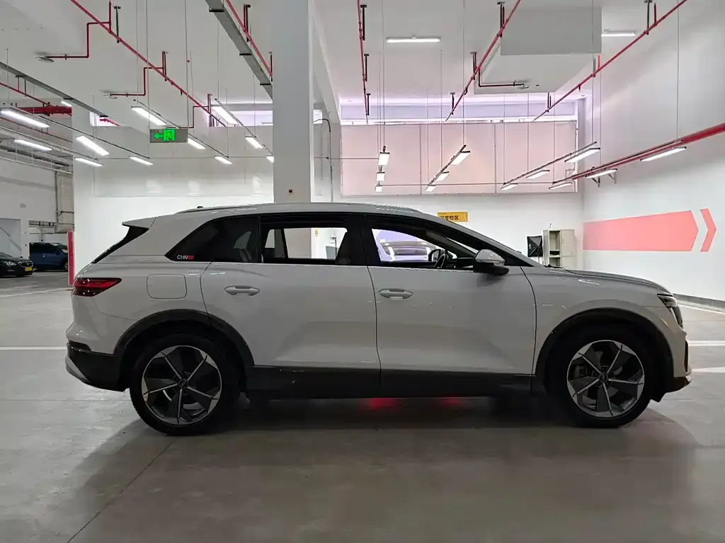 Audi Q5 e-tron 2022 из CN, фото 3