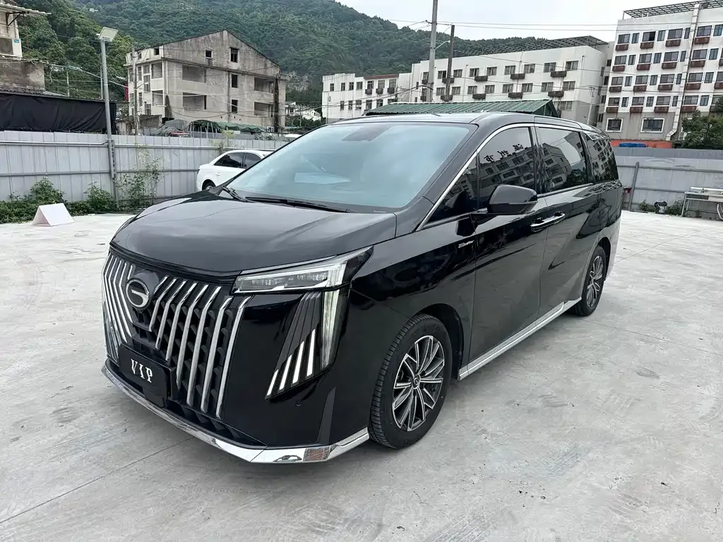 GAC Motor Trumpchi M8 — фото 1