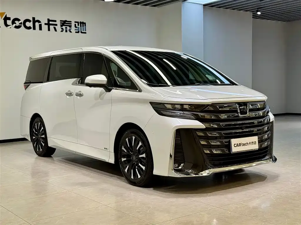 Toyota Vellfire — фото 9