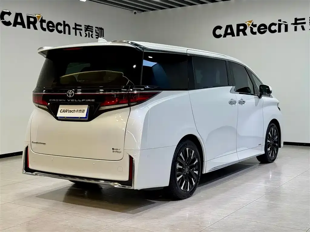 Toyota Vellfire — фото 6