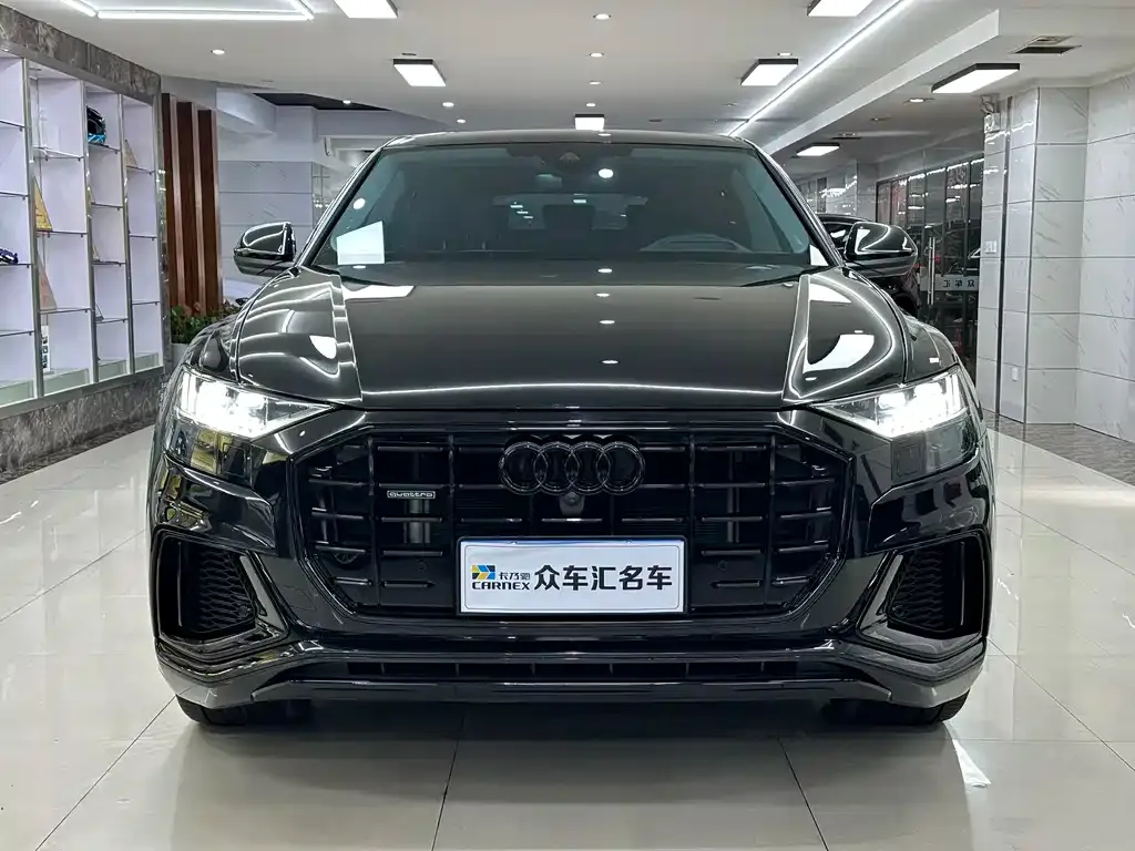 Audi Q8 — фото 2
