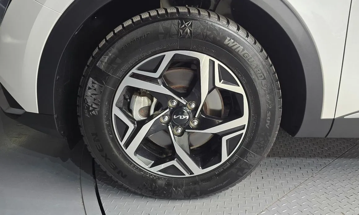 Kia Sportage — фото 8
