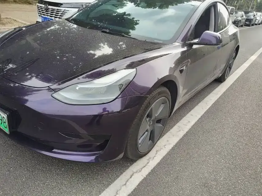 Tesla Model 3 — фото 1