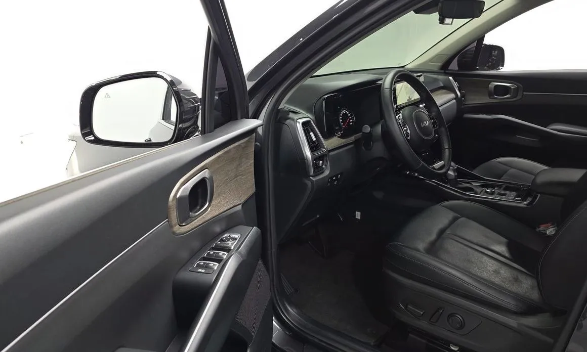 Kia Sorento — фото 7