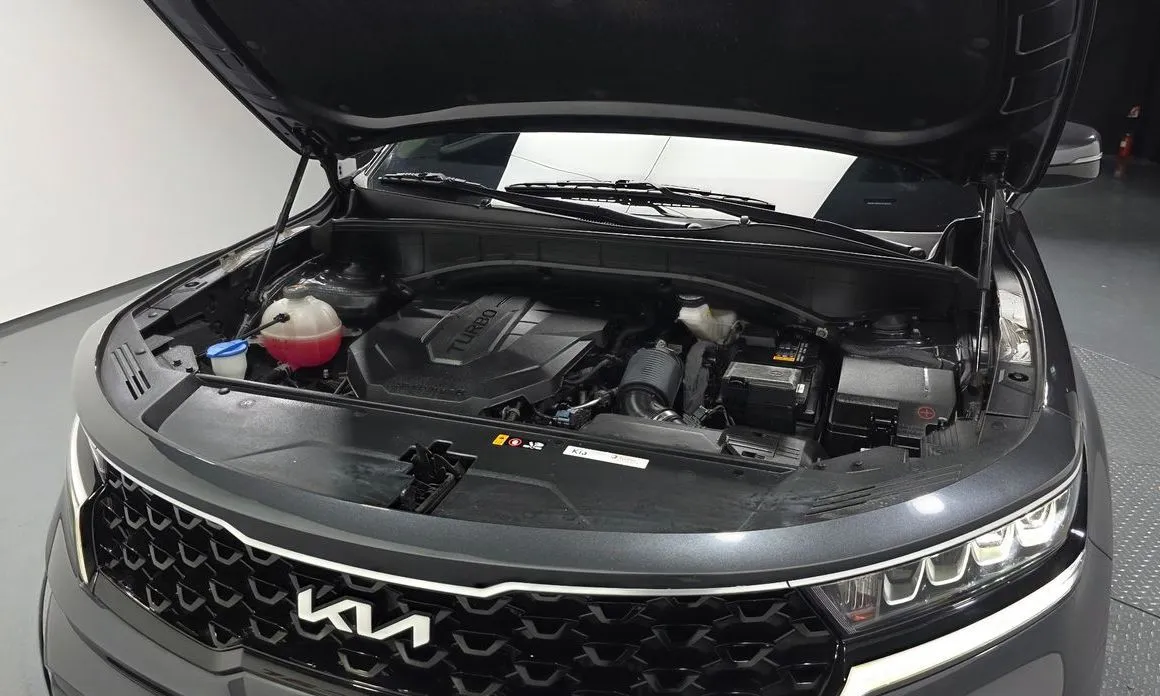 Kia Sorento — фото 6