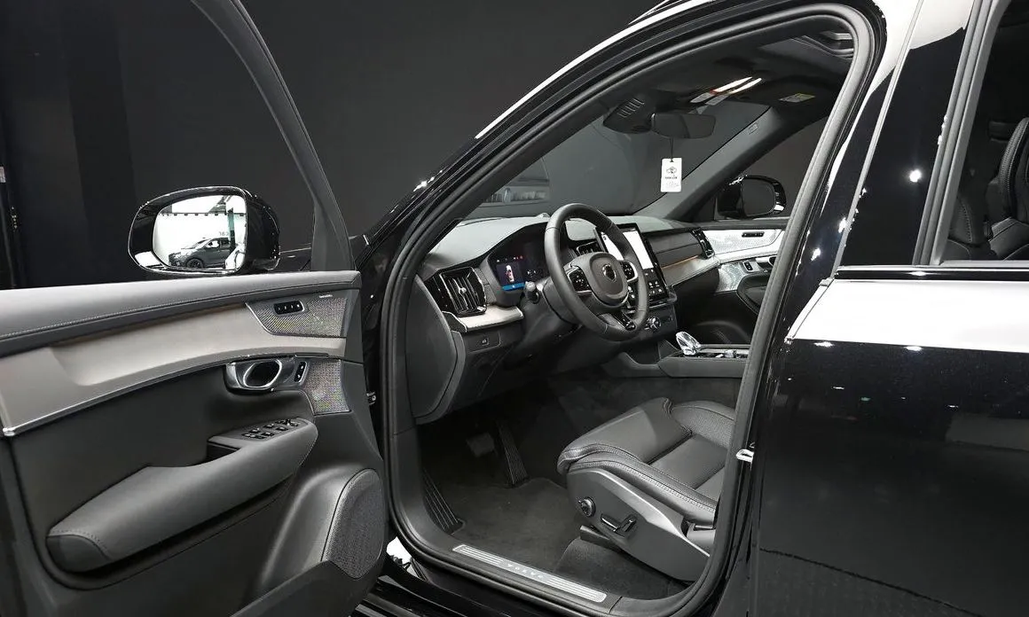 Volvo XC90 2026 из KR, фото 8