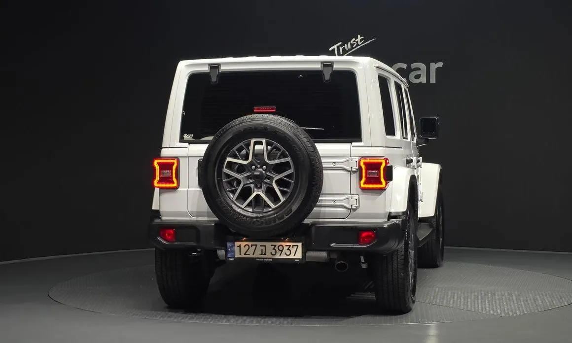 Jeep Wrangler 2024 из KR, фото 4