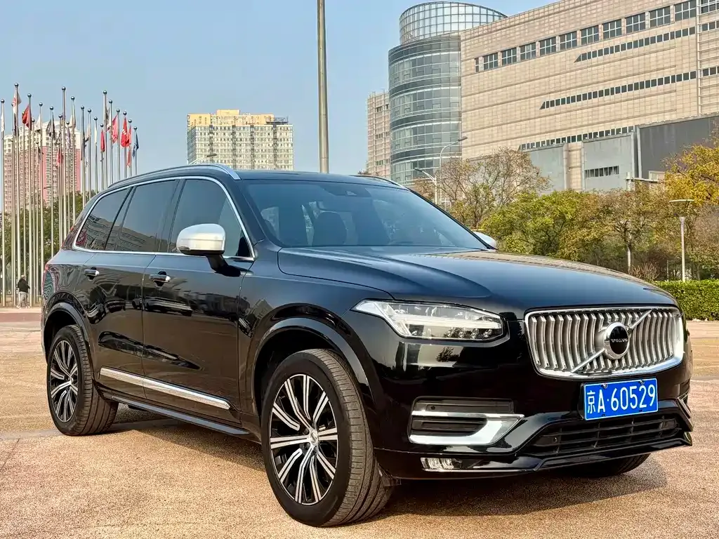 Volvo XC90 — фото 6