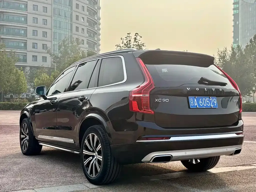 Volvo XC90 — фото 7