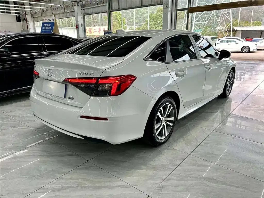 Honda Civic — фото 9