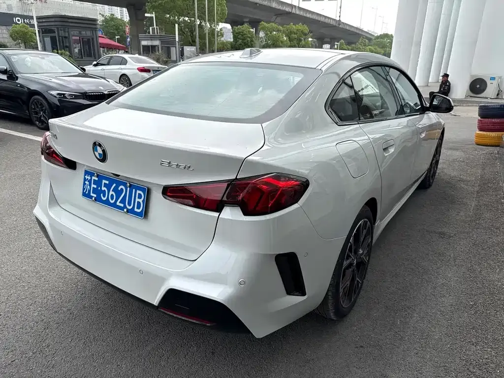 BMW 2 Series 2025 из CN, фото 8