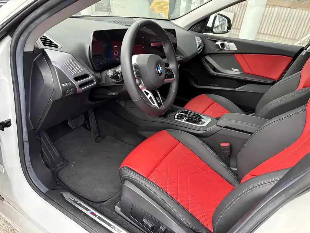 BMW 2 Series 2025 из CN, фото 5