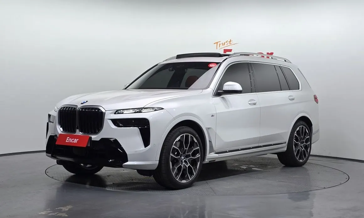 BMW X7 — фото 1