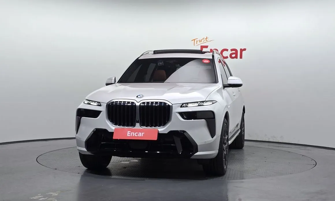 BMW X7 — фото 2
