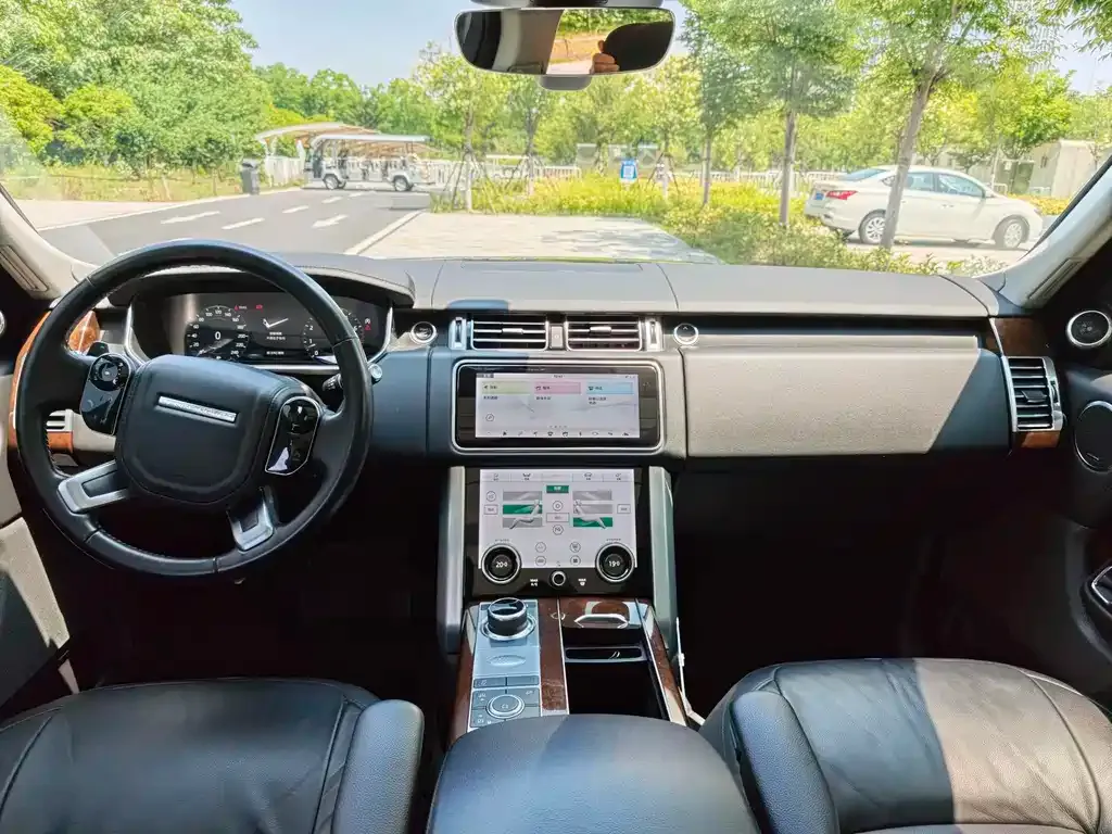 Land Rover Range Rover 2021 из CN, фото 2