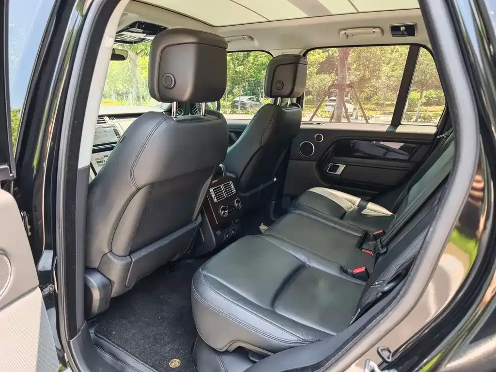 Land Rover Range Rover 2021 из CN, фото 3
