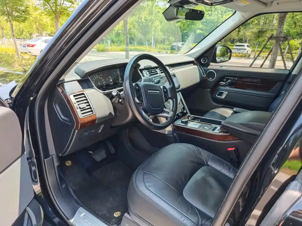 Land Rover Range Rover 2021 из CN, фото 4
