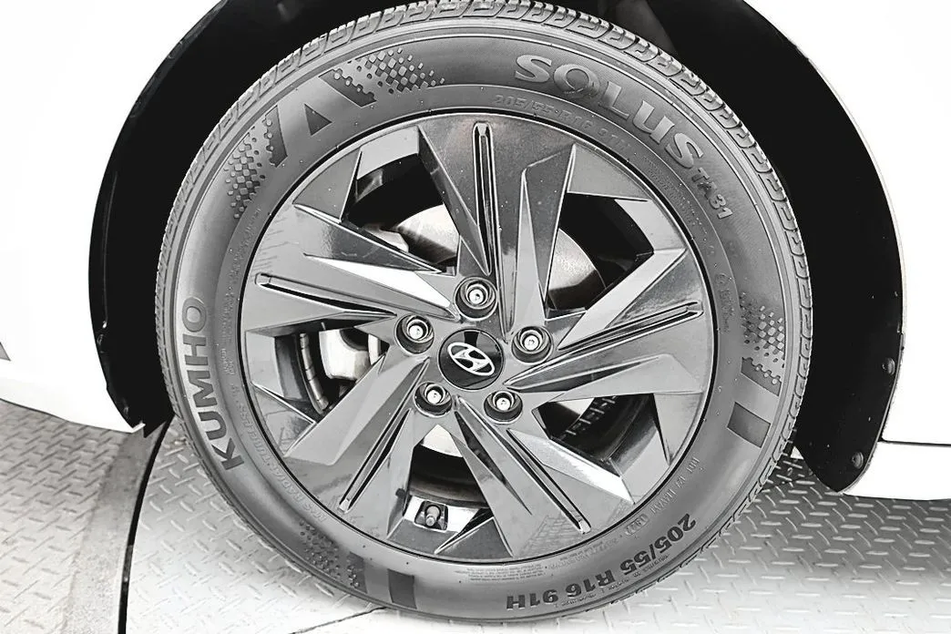 Hyundai AVANTE 2021 из KR, фото 7