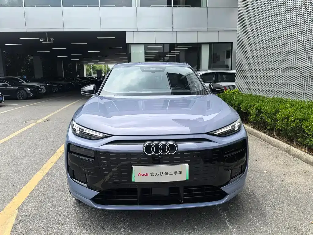 Audi Q6L e-tron — фото 7