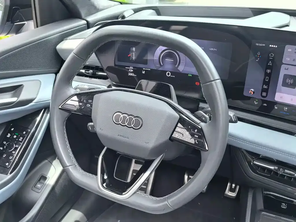 Audi Q6L e-tron — фото 4