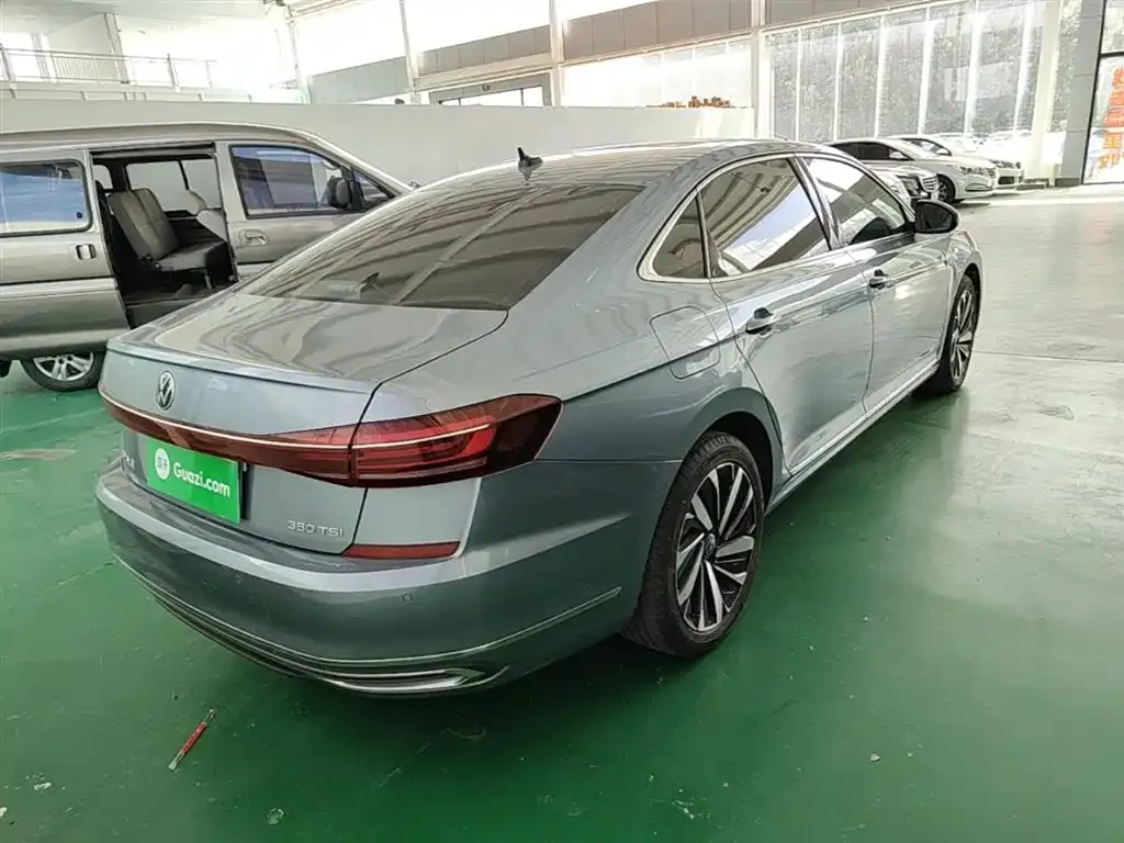 Volkswagen Passat — фото 2