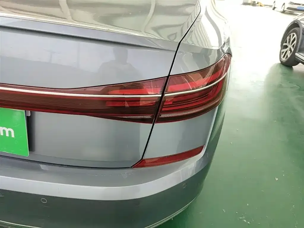 Volkswagen Passat — фото 4