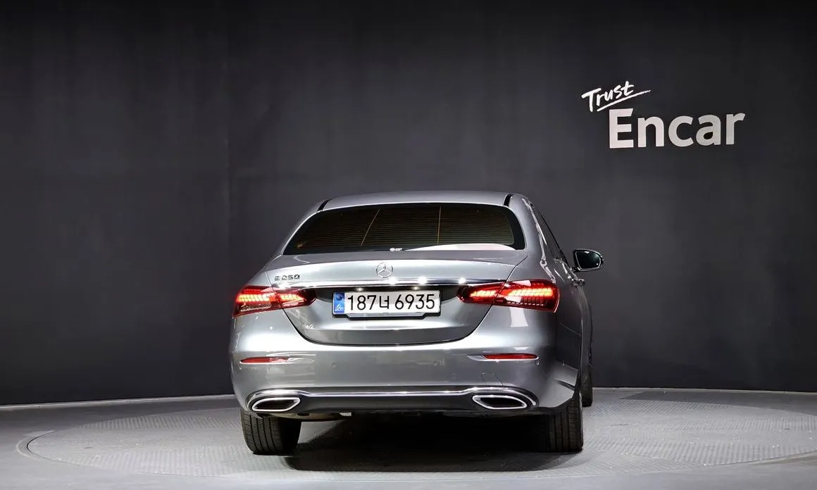 Mercedes-Benz E-Class 2021 из KR, фото 2