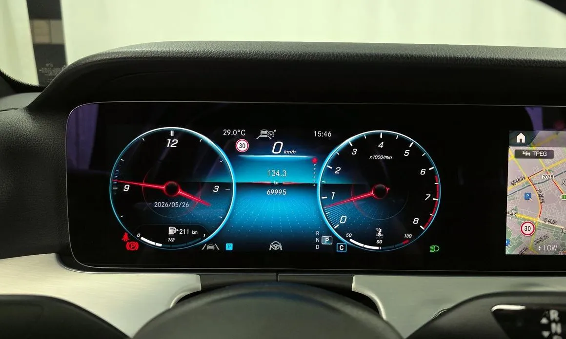 Mercedes-Benz E-Class 2021 из KR, фото 6