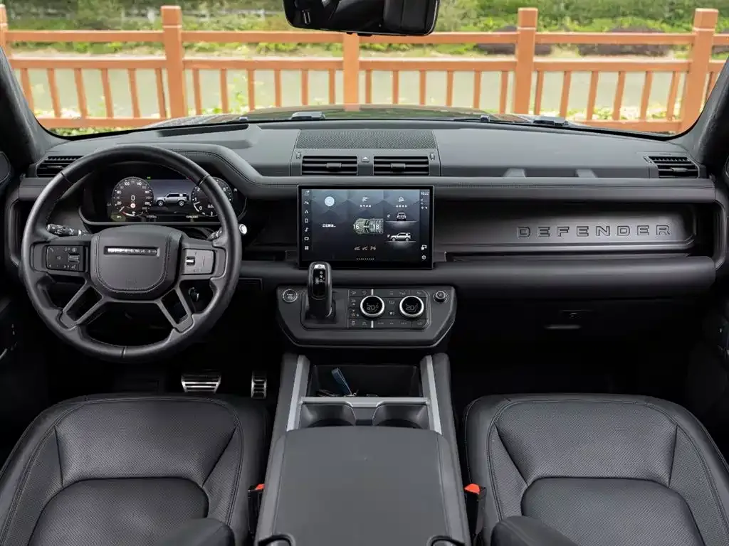 Land Rover Defender — фото 4