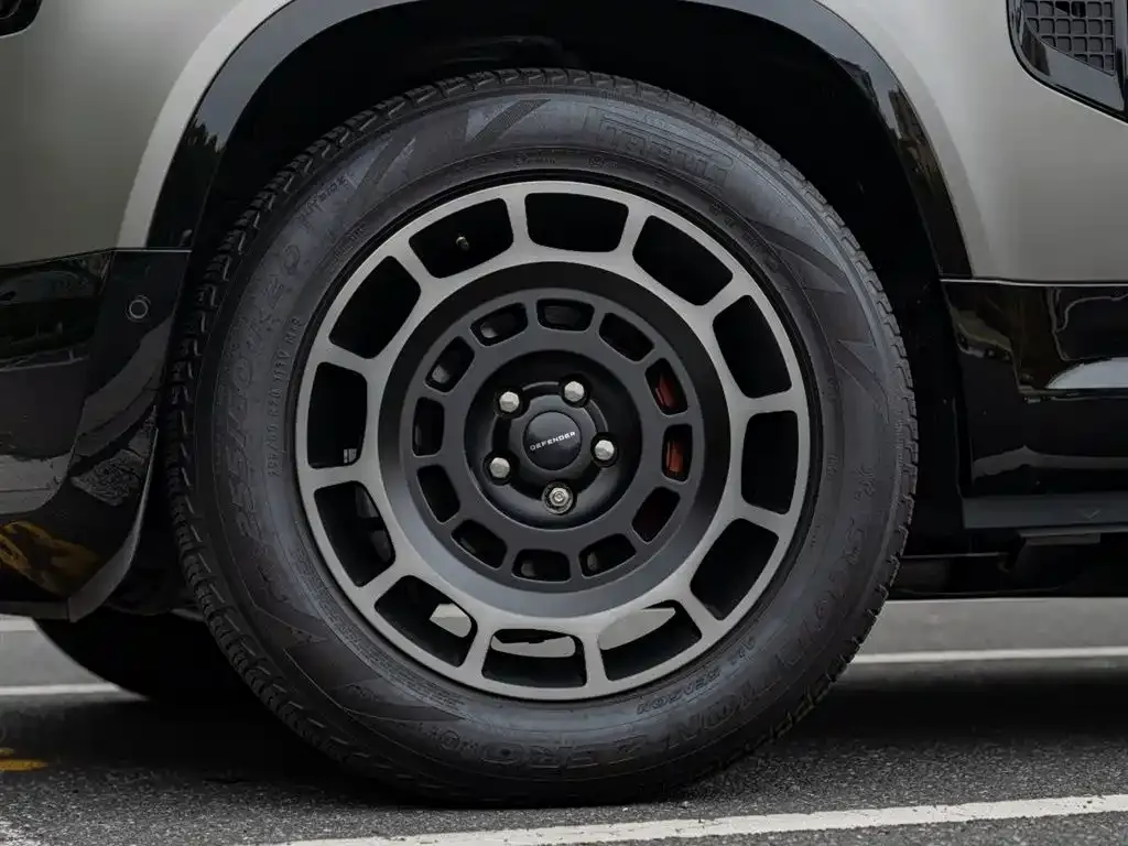 Land Rover Defender — фото 2
