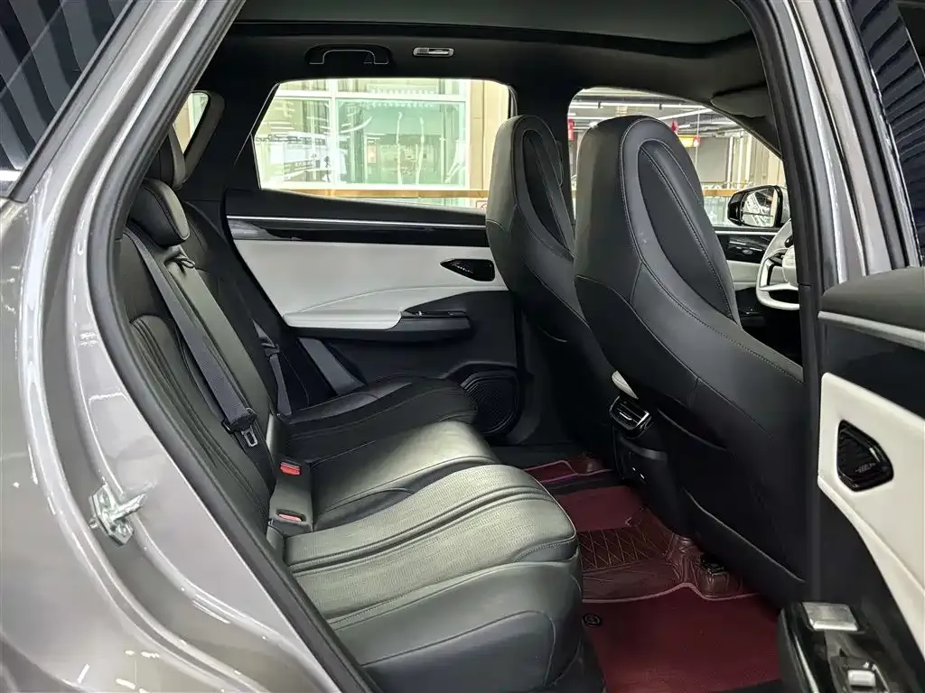 Geely Galaxy L7 — фото 10