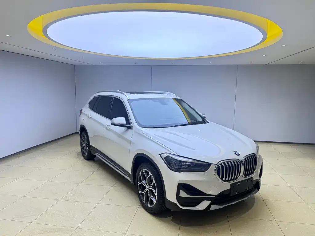 BMW X1 — фото 5