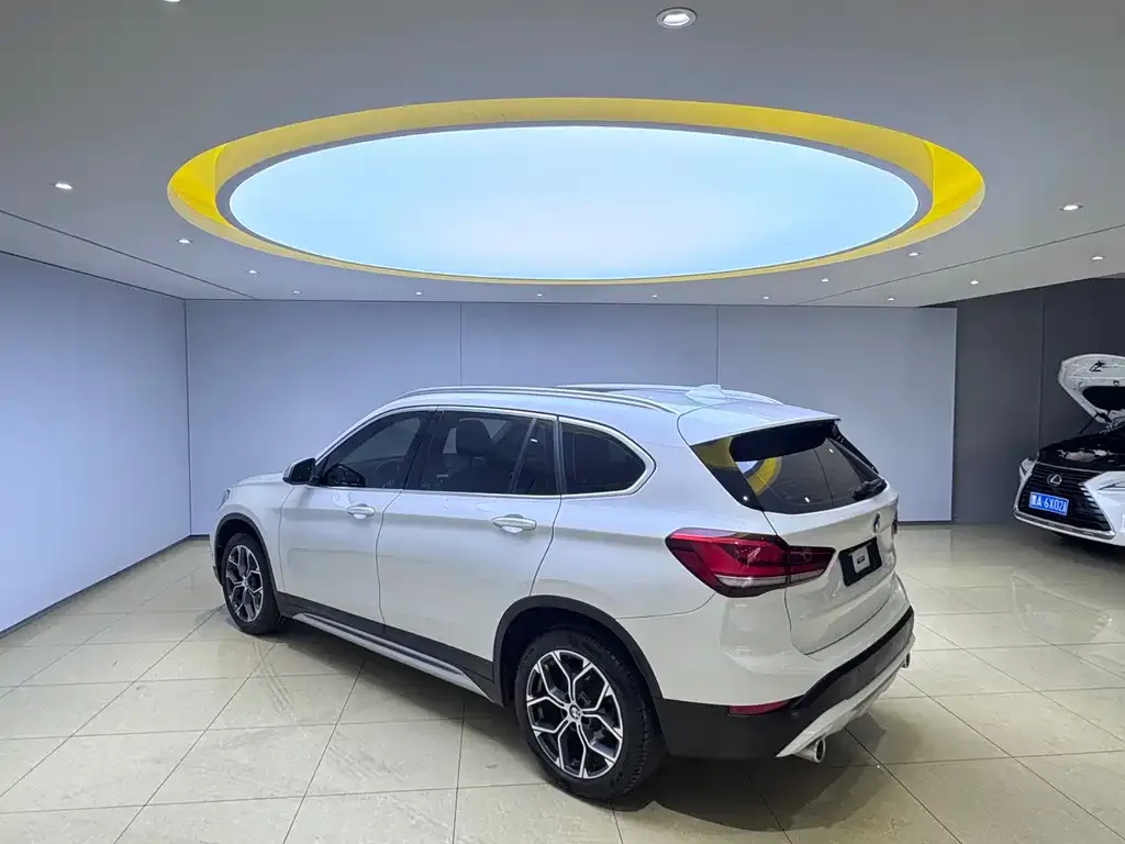BMW X1 — фото 10