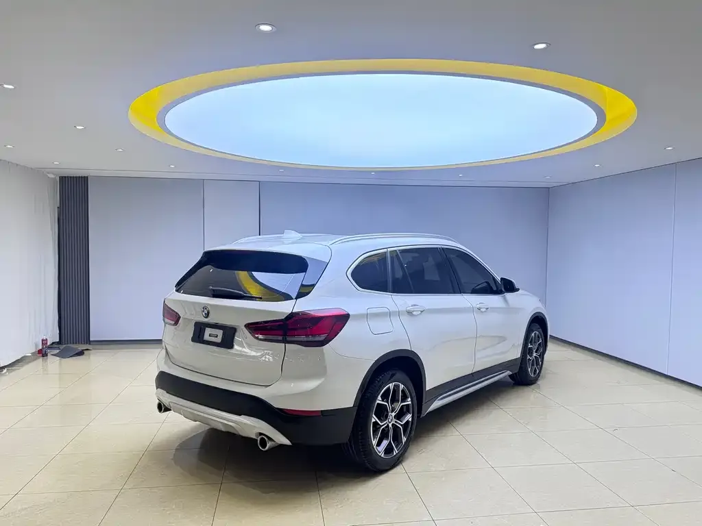 BMW X1 — фото 4