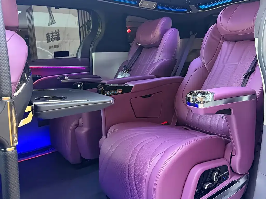 Toyota Granvia — фото 4