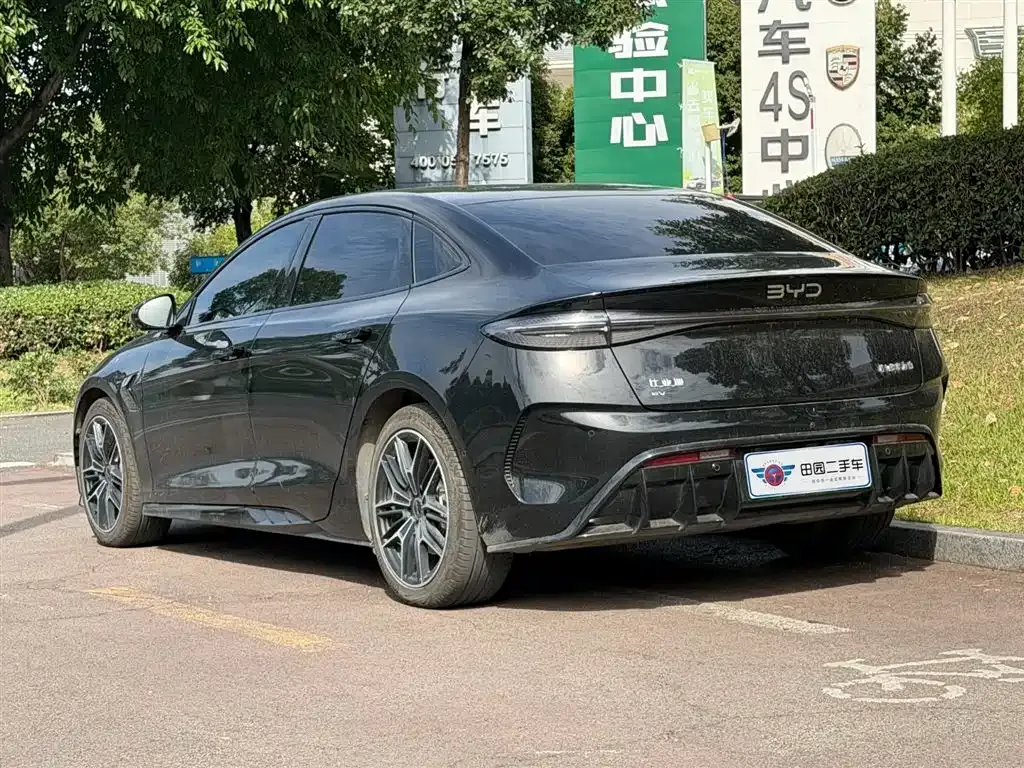 BYD Seal — фото 9