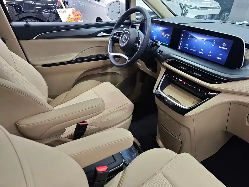Buick GL8 Hybrid — фото 2