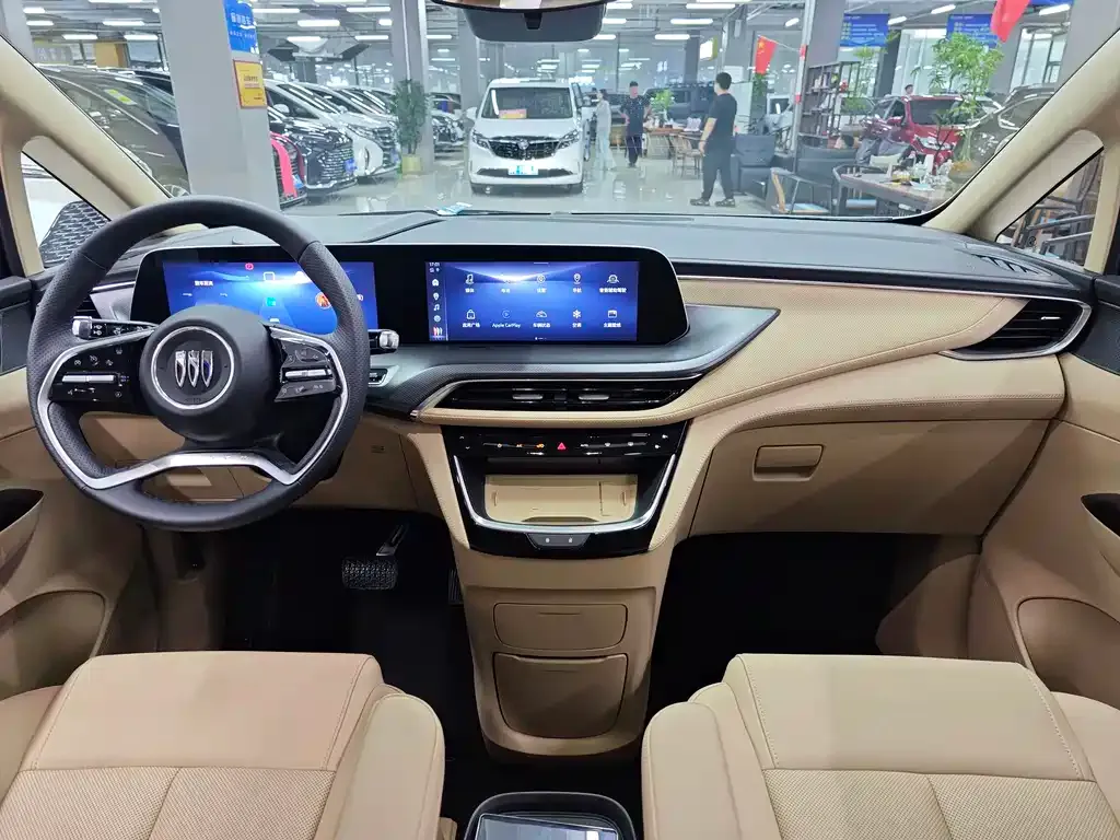Buick GL8 Hybrid — фото 10