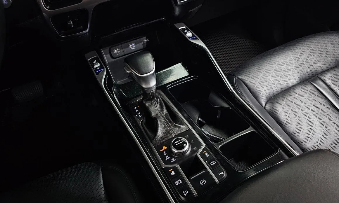 Kia Sorento — фото 7