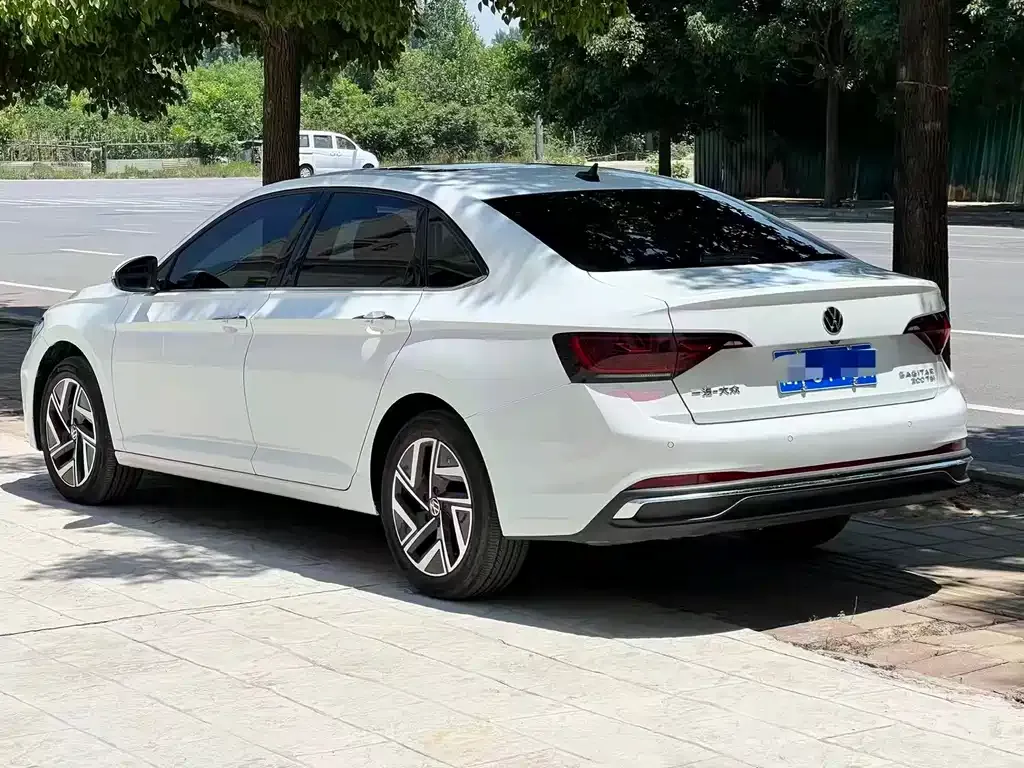 Volkswagen Sagitar — фото 5