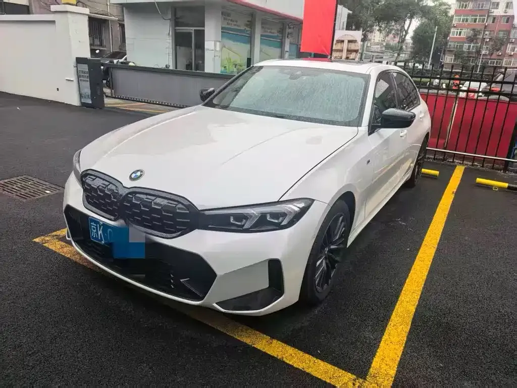 BMW 3 Series — фото 1