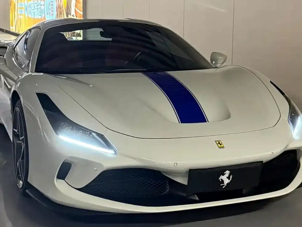 Ferrari F8 — фото 7