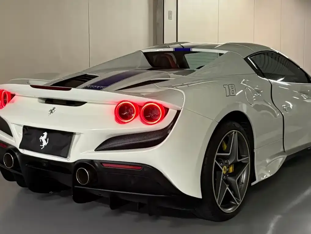 Ferrari F8 — фото 3