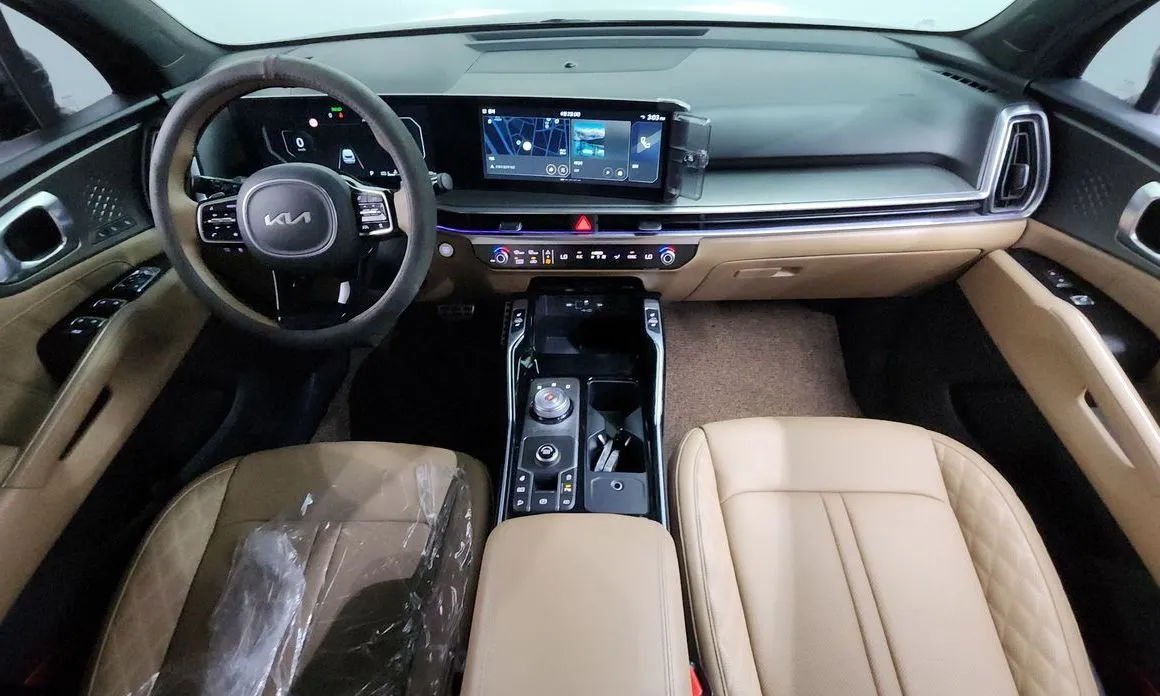 Kia Sorento — фото 10